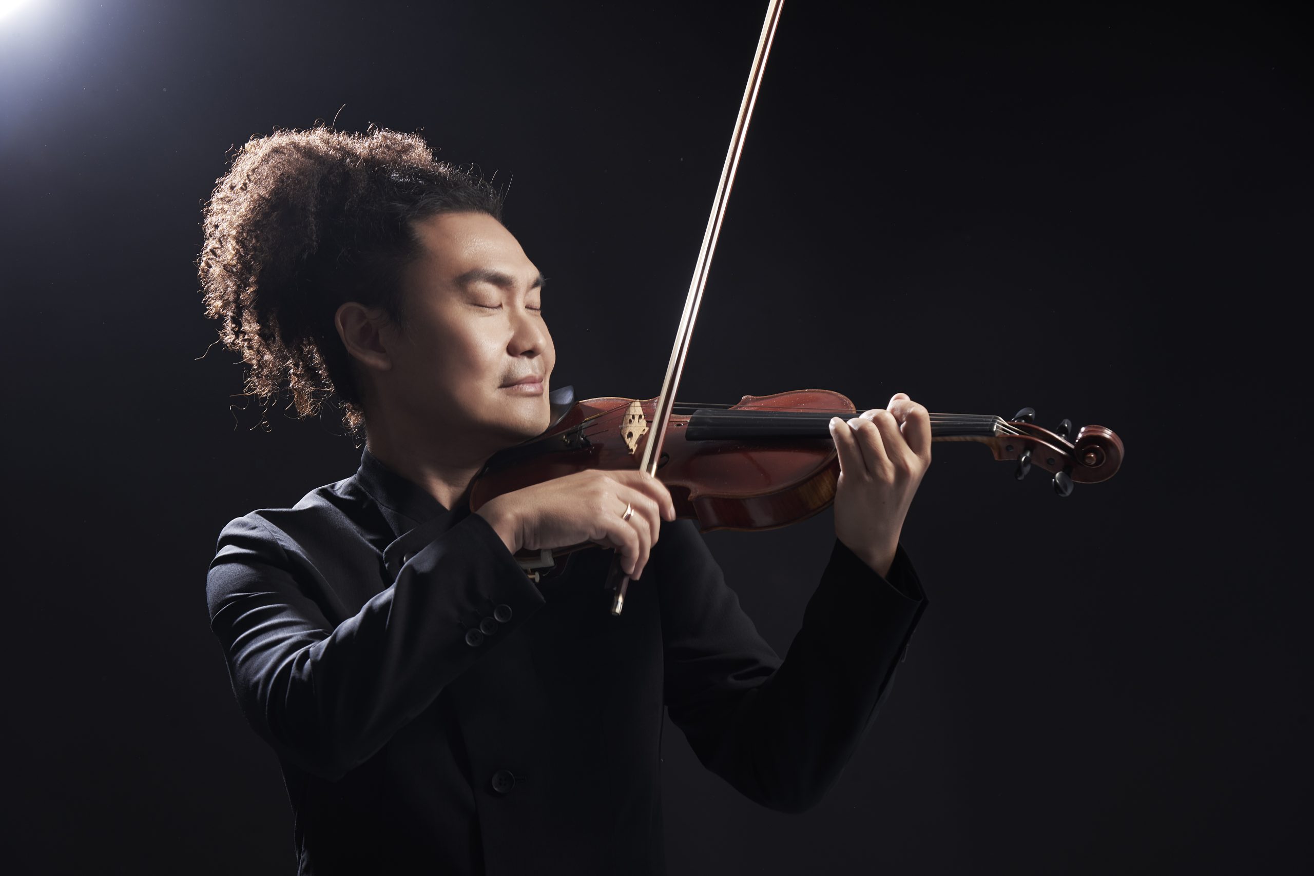 Violinist Chieh-Wei Chang